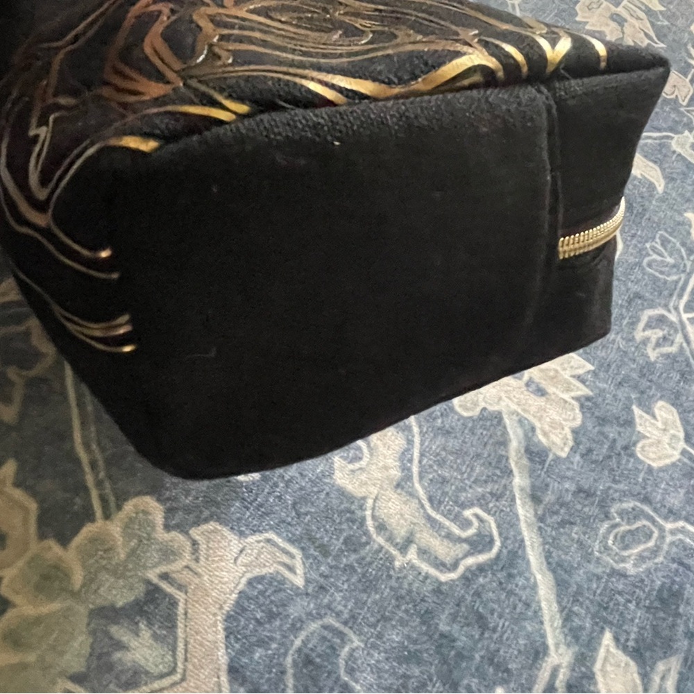 Lancôme Black and Gold Clutch Cosmetic Bag - Picture 2 of 7